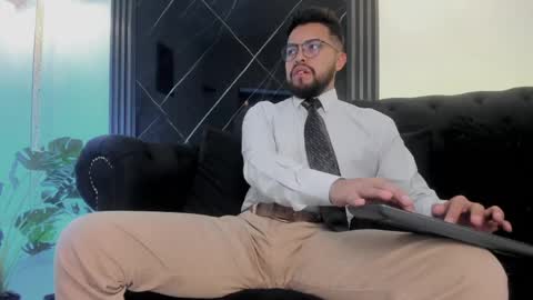 Snapshot of lucca_mallard chatting on May 29, 1:42 pm Lucca IG Luccamallard online show from May 29, 1:42 pm