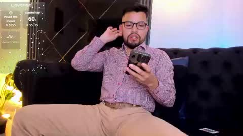 Snapshot of lucca_mallard chatting on August 5, 12:08 pm Lucca IG Luccamallard online show from August 5, 12:08 pm