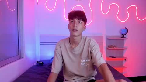 Luccas Ferreira online show from November 9, 7:01 pm