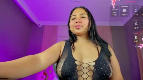 L U C C I A online show from July 10, 2:38 am