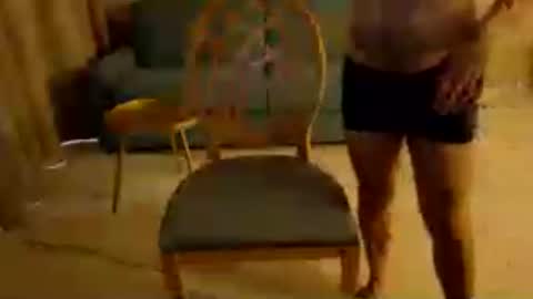Snapshot of luchas91 chatting on July 4, 5:08 pm luchas91 online show from July 4, 5:08 pm