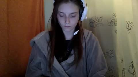 Luci Layne online show from April 30, 11:09 pm