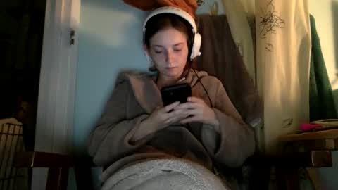 Luci Layne online show from May 27, 9:45 pm