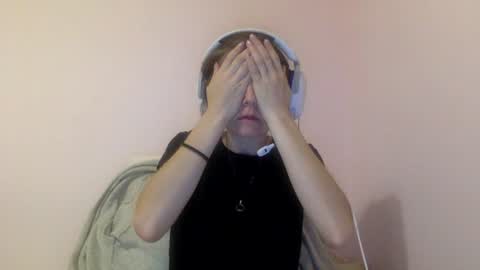Luci Layne online show from July 30, 4:11 am