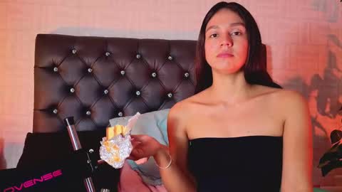 Snapshot of luci_ramirez chatting on October 22, 4:51 pm Luciana Ramirez Sofia Collins online show from October 22, 4:51 pm