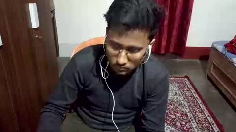 luci_ri online show from February 5, 1:38 pm