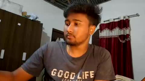 luci_ri online show from May 1, 2:43 pm