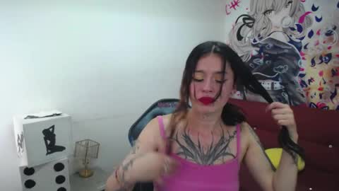 Snapshot of lucia_evans21 chatting on May 21, 8:05 pm lucia_evans21 online show from May 21, 8:05 pm