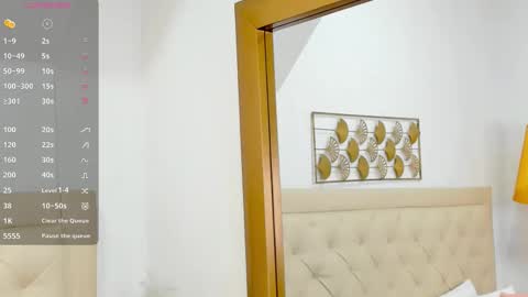 lucia_lorenz online show from December 14, 11:26 am