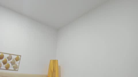 lucia_lorenz online show from February 3, 11:15 am