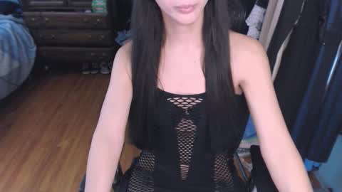 Snapshot of lucia_sky chatting on January 14, 12:38 am Lucia online show from January 14, 12:38 am