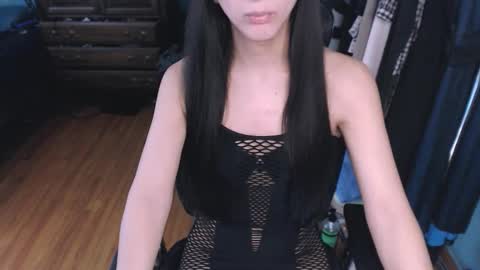 Snapshot of lucia_sky chatting on February 11, 12:04 am Lucia online show from February 11, 12:04 am
