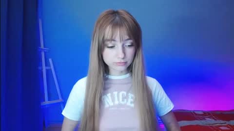 Snapshot of luciacam20 chatting on January 20, 7:14 pm Lucy online show from January 20, 7:14 pm