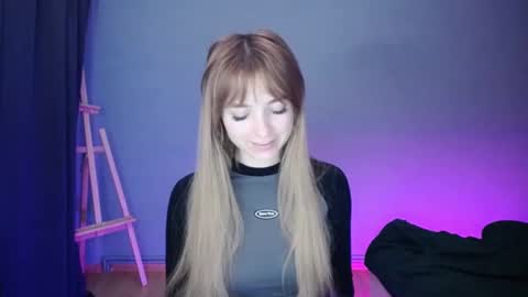 Snapshot of luciacam20 chatting on February 4, 7:44 pm Lucy online show from February 4, 7:44 pm