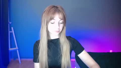 Snapshot of luciacam20 chatting on February 11, 4:46 pm Lucy online show from February 11, 4:46 pm