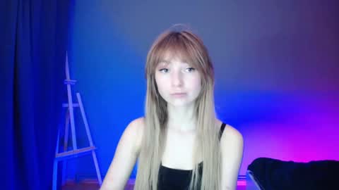 Snapshot of luciacam20 chatting on March 6, 10:36 pm Lucy online show from March 6, 10:36 pm