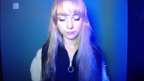 Snapshot of luciacam20 chatting on October 1, 6:14 pm Lucy online show from October 1, 6:14 pm