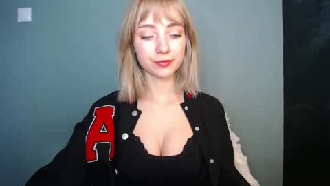 Lucy online show from March 16, 7:23 am