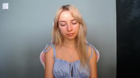 Lucy online show from June 24, 6:34 am