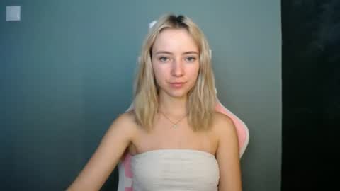 Lucy online show from July 7, 6:38 am