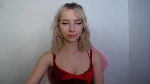 Lucy online show from July 28, 6:42 am