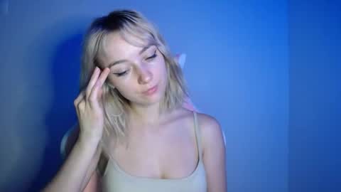 Lucy online show from July 28, 6:53 pm