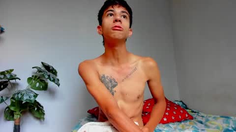 Snapshot of lucian_davii chatting on July 16, 12:33 pm Pirulo online show from July 16, 12:33 pm