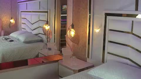 Snapshot of luciana_agudelo chatting on June 15, 7:05 pm luciana_agudelo online show from June 15, 7:05 pm