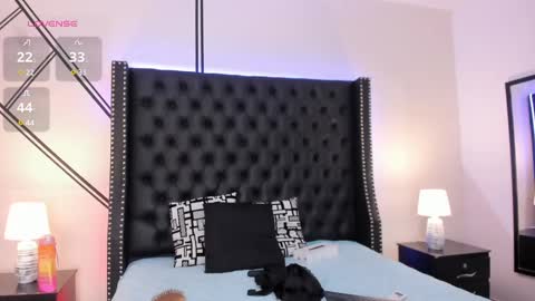 luciana_brown_ online show from March 5, 10:22 am