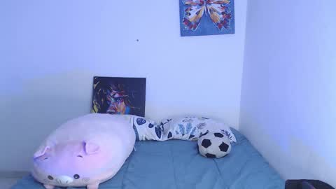 Snapshot of luciana_keating chatting on November 13, 6:12 am luciana online show from November 13, 6:12 am