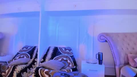 Luciana online show from November 8, 8:40 pm