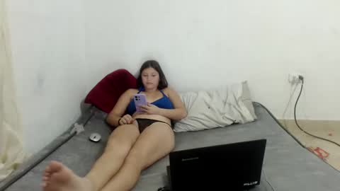 luciana_rober online show from January 12, 4:10 am