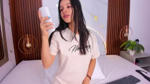 Luci  online show from May 2, 8:03 pm