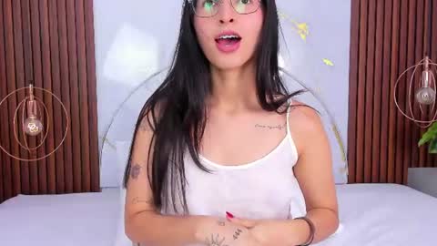Luci  online show from June 16, 7:49 pm
