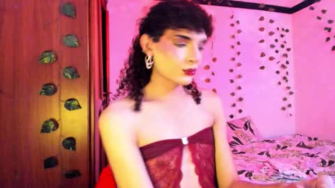 Snapshot of lucianromeo17 chatting on September 22, 4:36 am Lucy or Lucian 3 Come to my social Links3 online show from September 22, 4:36 am