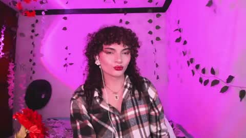 Snapshot of lucianromeo17 chatting on June 2, 2:24 am Lucy or Lucian 3 Come to my social Links3 online show from June 2, 2:24 am