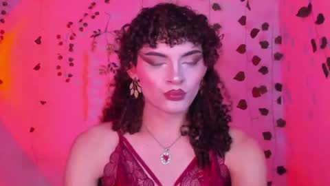 Snapshot of lucianromeo17 chatting on June 19, 9:13 am Lucy or Lucian 3 Come to my social Links3 online show from June 19, 9:13 am