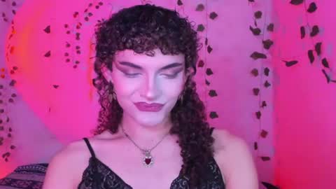 Snapshot of lucianromeo17 chatting on June 20, 11:35 am Lucy or Lucian 3 Come to my social Links3 online show from June 20, 11:35 am
