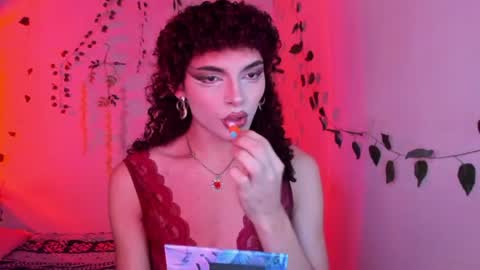 Snapshot of lucianromeo17 chatting on June 26, 12:09 pm Lucy or Lucian 3 Come to my social Links3 online show from June 26, 12:09 pm