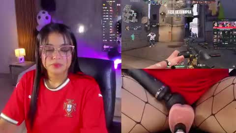 Snapshot of luciareid chatting on June 19, 2:10 pm Lucia online show from June 19, 2:10 pm