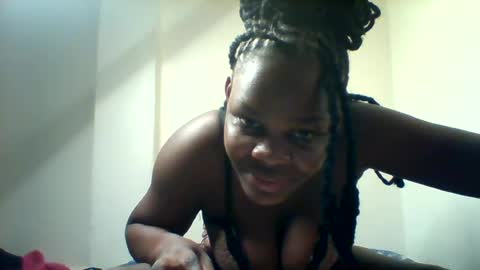 luciaresa online show from July 8, 1:43 am