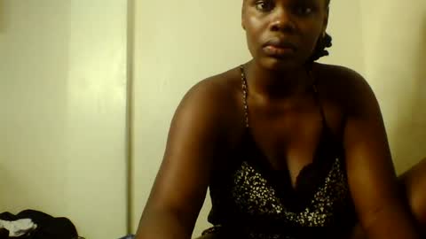 luciaresa online show from July 15, 3:23 am