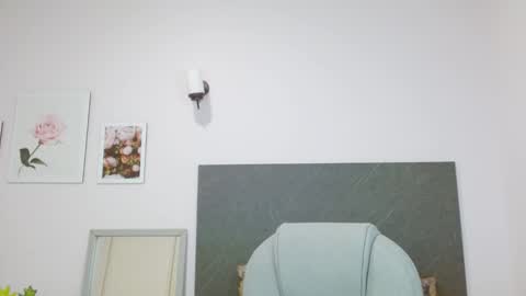 Lucie   online show from December 11, 8:07 pm