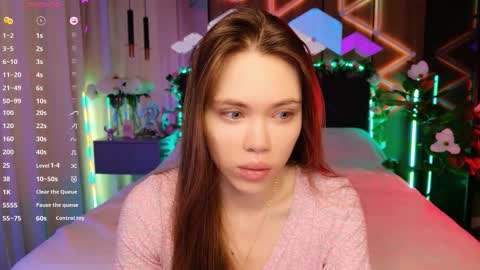 MimiFors online show from October 19, 11:00 am