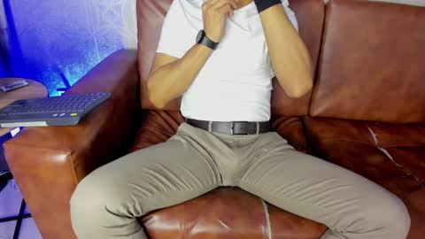 Leo online show from January 24, 11:04 am