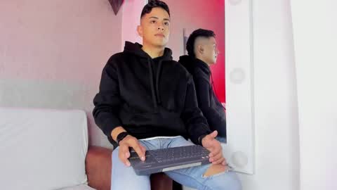 Leo online show from February 23, 11:44 am