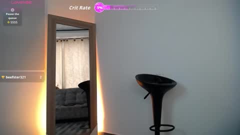 luciiana online show from December 14, 3:39 pm