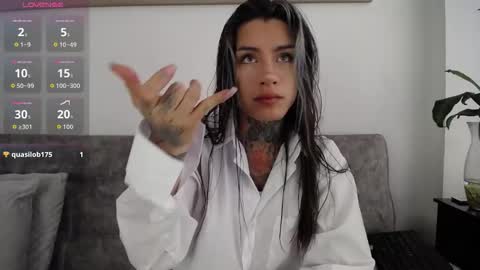 luciiana online show from February 14, 2:58 pm