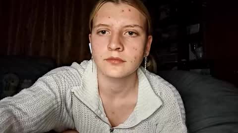 Snapshot of lucileourth chatting on September 27, 9:20 pm Monika online show from September 27, 9:20 pm