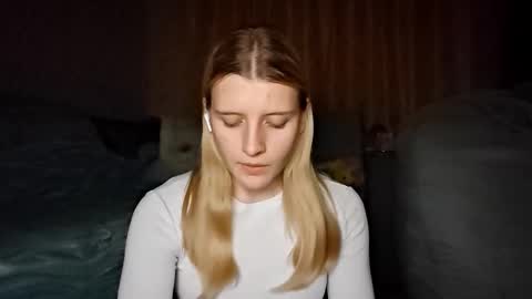 Snapshot of lucileourth chatting on October 13, 8:53 pm Monika online show from October 13, 8:53 pm